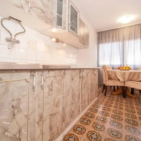 Sea View W/ 2bd 1bt Free Street Parking Rijeka