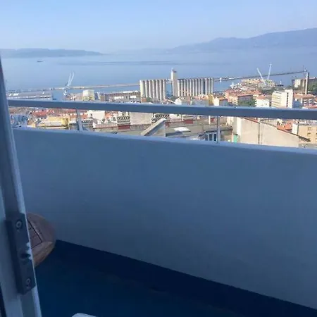 Sea View W/ 2bd 1bt Free Street Parking Rijeka