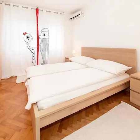 Sea View W/ 2bd 1bt Free Street Parking Rijeka