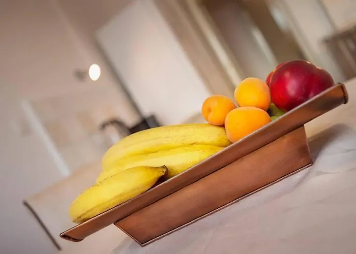 Sea View W/ 2bd 1bt Free Street Parking 아파트